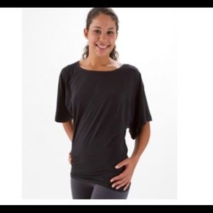 Lululemon Liberty ss Tee.